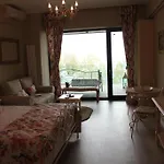 Romantic * Mamaia